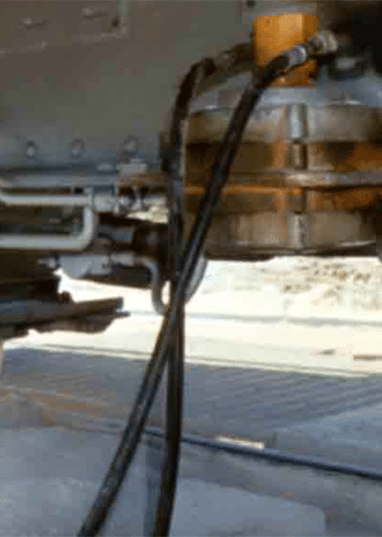 Global CC clamp-on railcar vibrator